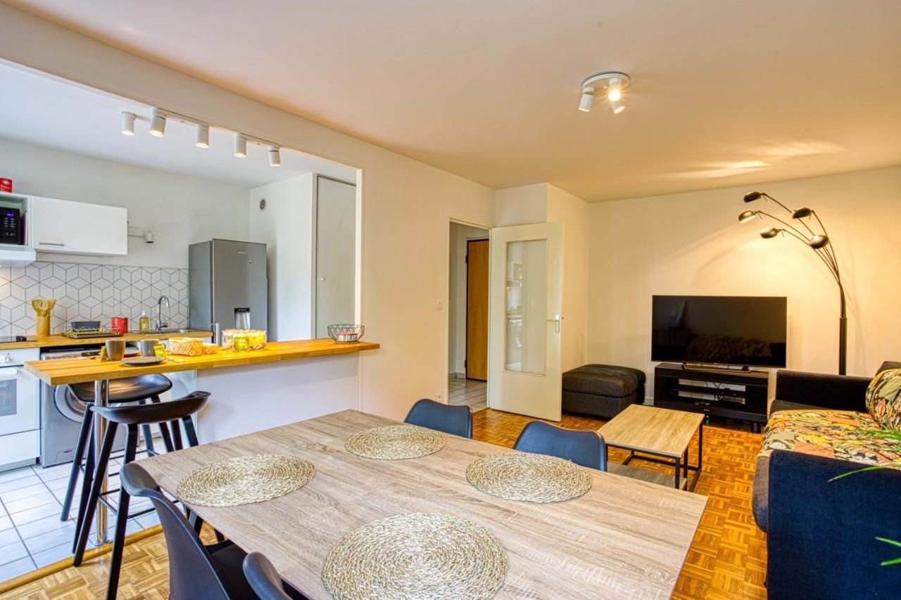 Part Dieu. Appartement rénové avec box garage Lyon Extérieur photo